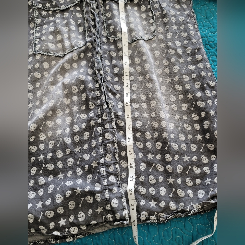 AMO  Denim Grey Button Up - M - Picture 7 of 7